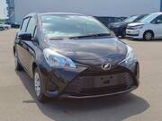 2019 TOYOTA VITZ F