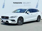 2022 VOLVO V60