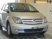 2004 TOYOTA IST
