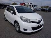2012 TOYOTA VITZ U