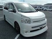2010 TOYOTA VOXY ZS KIRAMEKI II