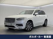 2022 VOLVO XC90