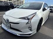 2017 TOYOTA PRIUS S