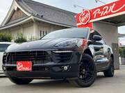 2016 PORSCHE MACAN