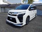 2019 TOYOTA VOXY