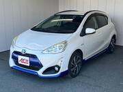 2015 TOYOTA AQUA