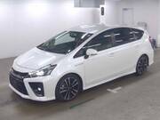 2016 TOYOTA PRIUS ALPHA