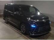 2018 TOYOTA VOXY