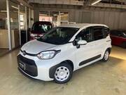 2024 TOYOTA SIENTA