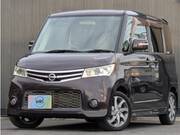 2010 NISSAN ROOX