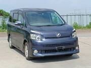 2007 TOYOTA VOXY ZS