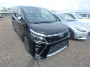 2018 TOYOTA VOXY