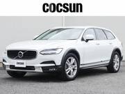 2019 VOLVO V90