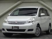2010 TOYOTA ISIS