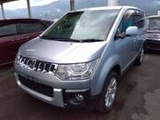 2010 MITSUBISHI DELICA D5