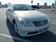 2010 TOYOTA CROWN