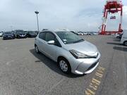 2015 TOYOTA VITZ