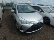 2018 TOYOTA VITZ F