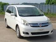 2012 TOYOTA ISIS G