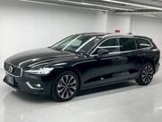 2023 VOLVO V60