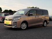 2017 TOYOTA VOXY