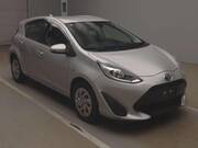 2018 TOYOTA AQUA L