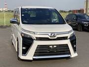 2018 TOYOTA VOXY