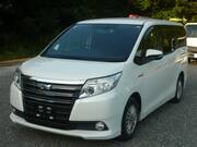 2015 TOYOTA NOAH