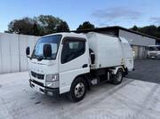 2014 FUSO CANTER