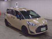 2019 TOYOTA SIENTA
