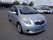 2005 TOYOTA VITZ F
