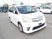 2010 TOYOTA NOAH S