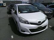 2011 TOYOTA VITZ