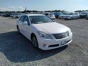 2011 TOYOTA CROWN