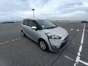 2016 TOYOTA SIENTA X