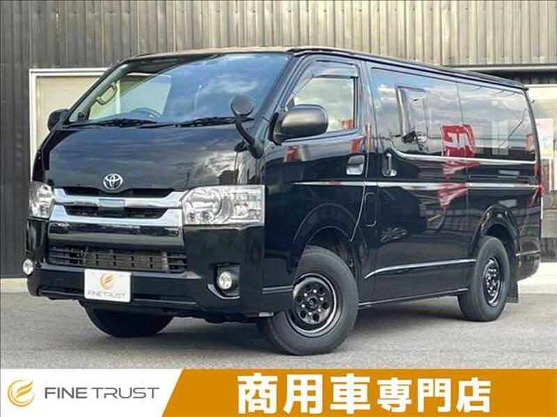 -HIACE VAN