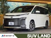 2022 TOYOTA VOXY