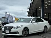 2015 TOYOTA CROWN HYBRID