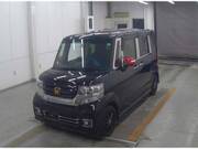 2017 HONDA N-BOX CUSTOM