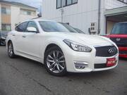 2016 NISSAN FUGA