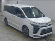 2018 TOYOTA VOXY