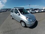 2000 TOYOTA FUNCARGO X