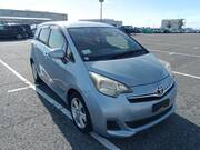 2011 TOYOTA RACTIS G