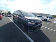 2016 TOYOTA VOXY X