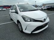 2015 TOYOTA VITZ F