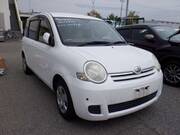 2006 TOYOTA SIENTA X