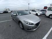 2015 MAZDA AXELA 15C