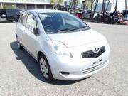 2005 TOYOTA VITZ U