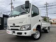 2022 TOYOTA DYNA