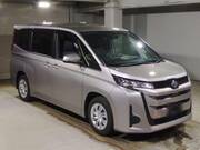 2023 TOYOTA NOAH X